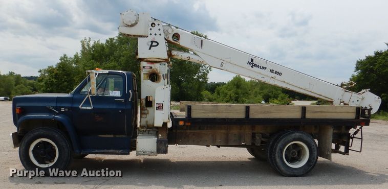 image for item DL3361 1985 GMC C7000  crane truck