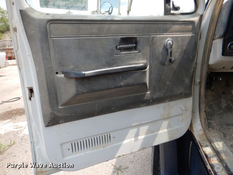 image for item DL3361 1985 GMC C7000  crane truck