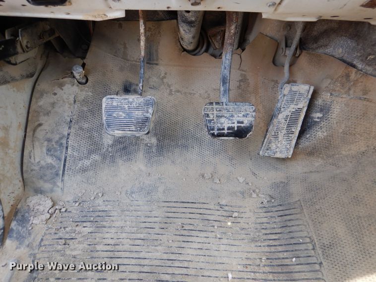 image for item DL3361 1985 GMC C7000  crane truck