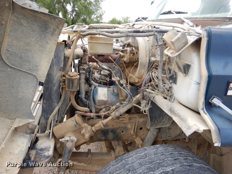 image for item DL3361 1985 GMC C7000  crane truck