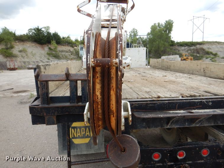 image for item DL3361 1985 GMC C7000  crane truck