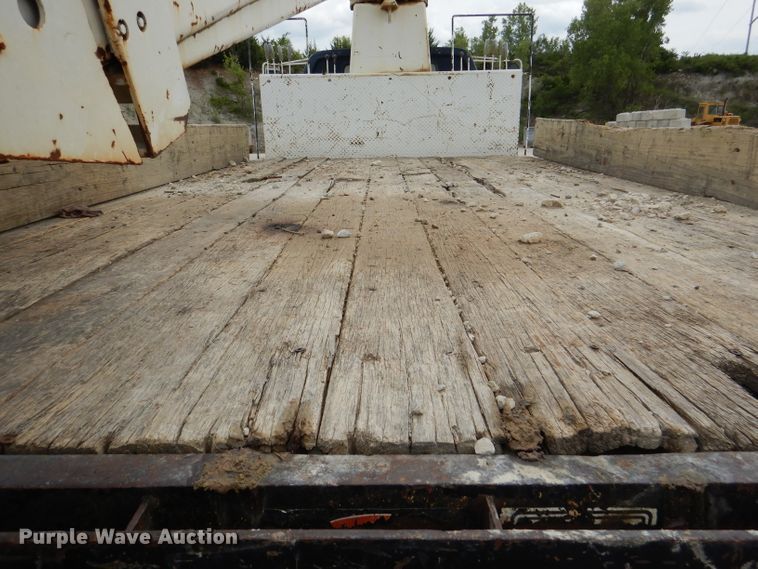 image for item DL3361 1985 GMC C7000  crane truck