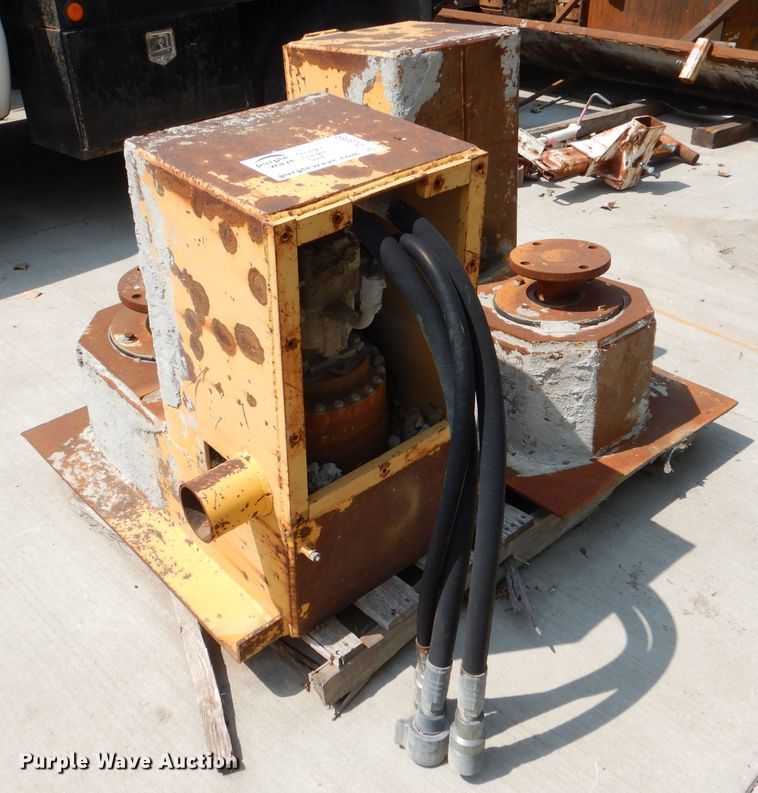 image for item DL3369 Gomaco  auger system