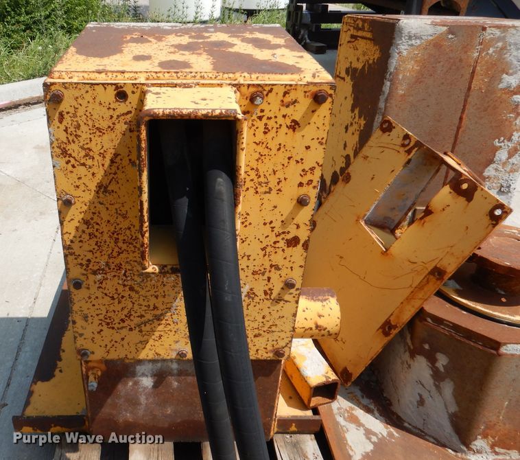 image for item DL3369 Gomaco  auger system