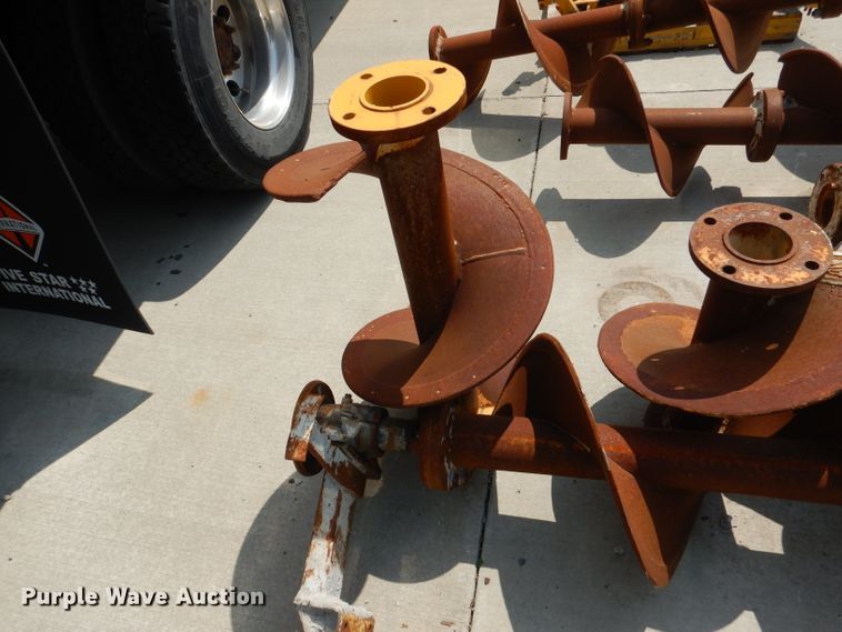 image for item DL3369 Gomaco  auger system