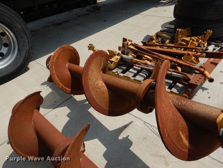 image for item DL3369 Gomaco  auger system