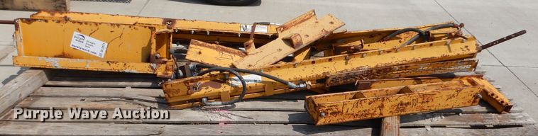 image for item DL3371 Gomaco Series 5000  side bar inserter