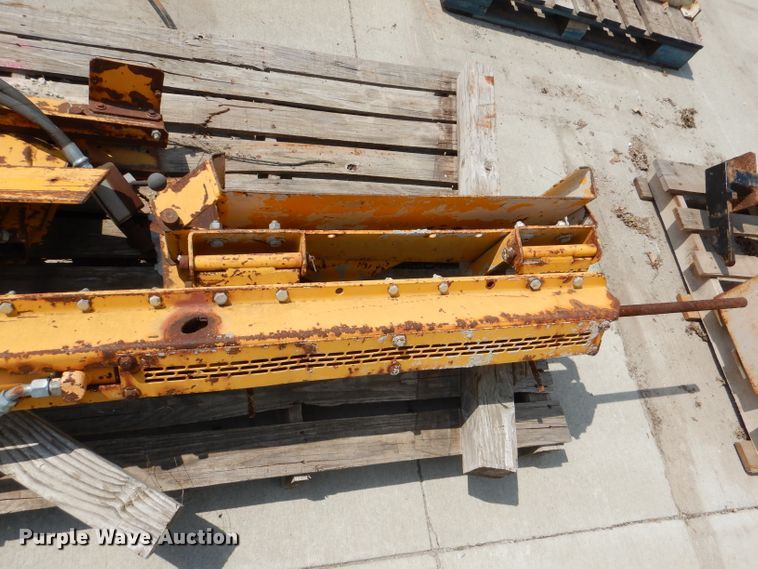 image for item DL3371 Gomaco Series 5000  side bar inserter