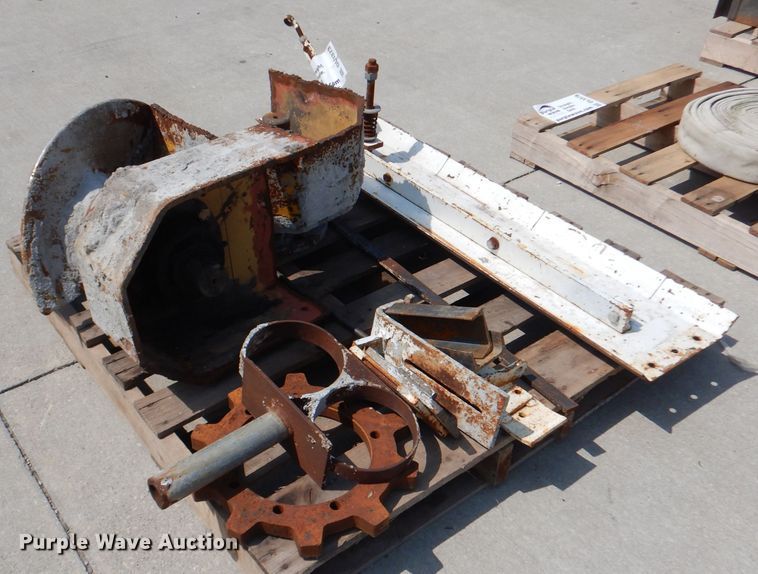 image for item DL3373 Paver parts