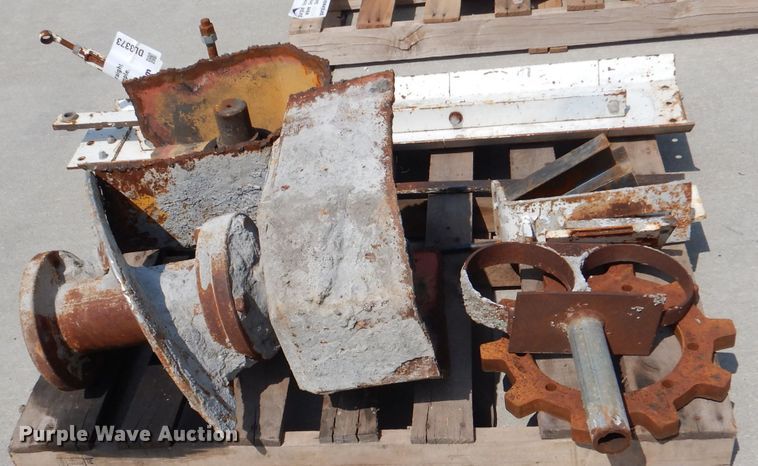 image for item DL3373 Paver parts