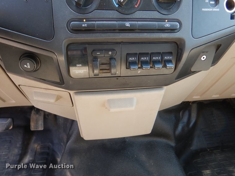 image for item DL3379 2008 Ford F450 Super Duty  flatbed truck