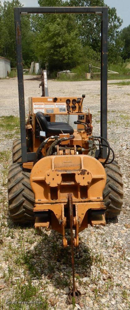 image for item DL3384 1999 Case Maxi Sneaker  Series C trencher