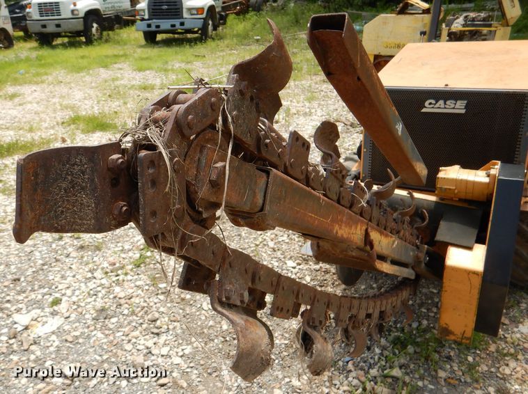 image for item DL3384 1999 Case Maxi Sneaker  Series C trencher