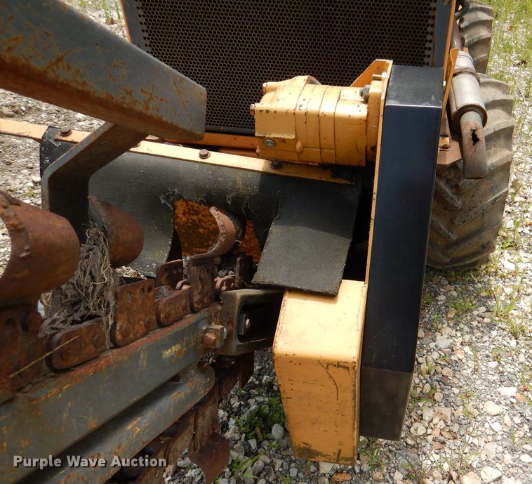 image for item DL3384 1999 Case Maxi Sneaker  Series C trencher