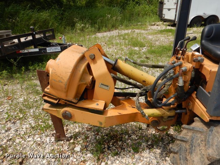 image for item DL3384 1999 Case Maxi Sneaker  Series C trencher