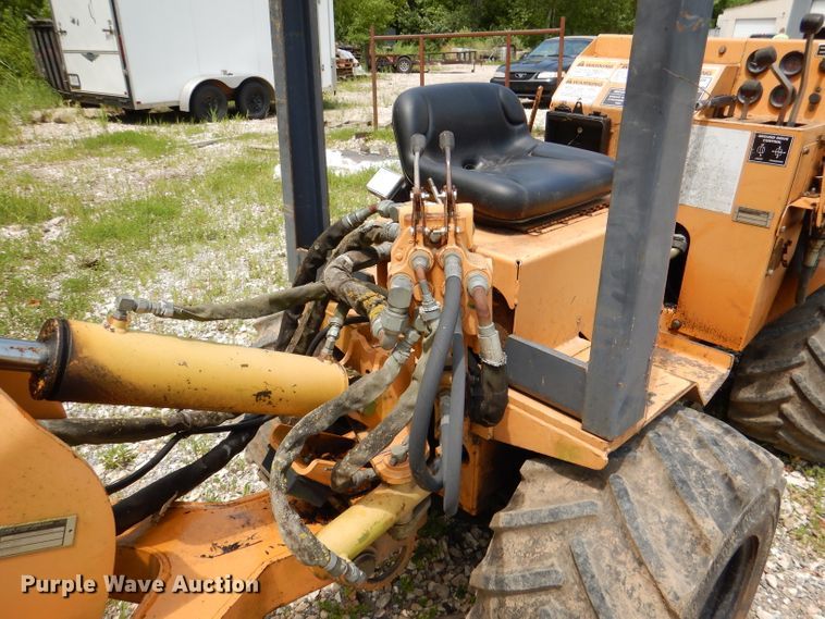 image for item DL3384 1999 Case Maxi Sneaker  Series C trencher