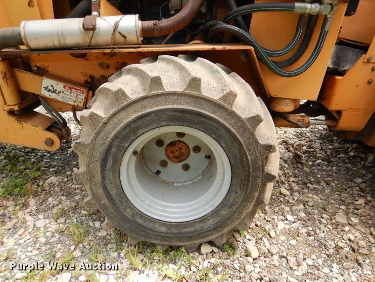 image for item DL3384 1999 Case Maxi Sneaker  Series C trencher