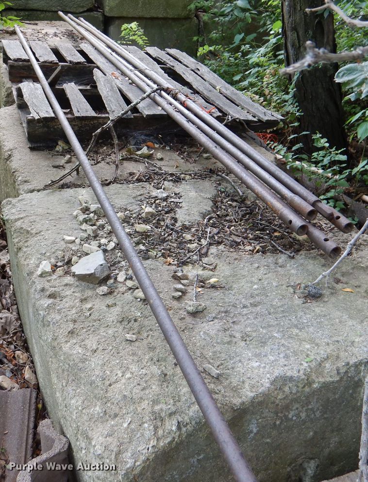 image for item DL3384 1999 Case Maxi Sneaker  Series C trencher