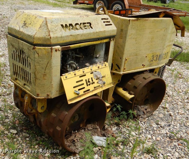 image for item DL3385 Wacker Neuson RT820  trench compactor