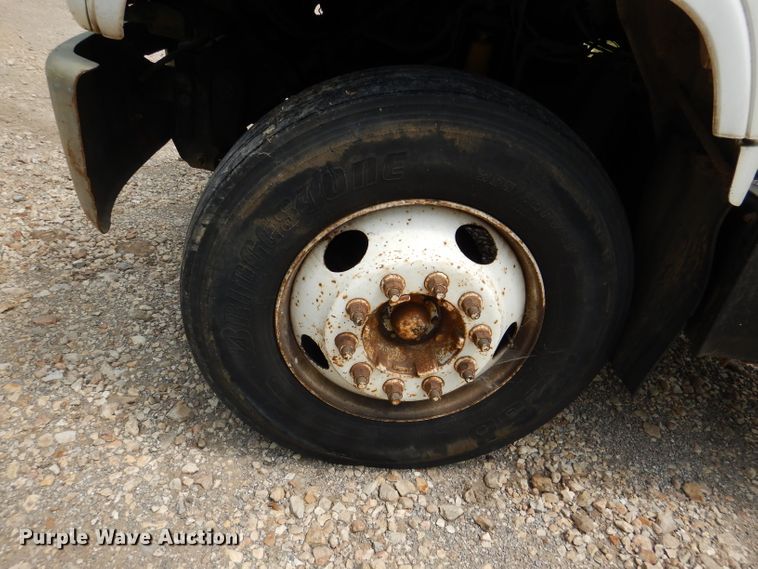 image for item DL3386 1999 GMC C6500  truck cab and chassis