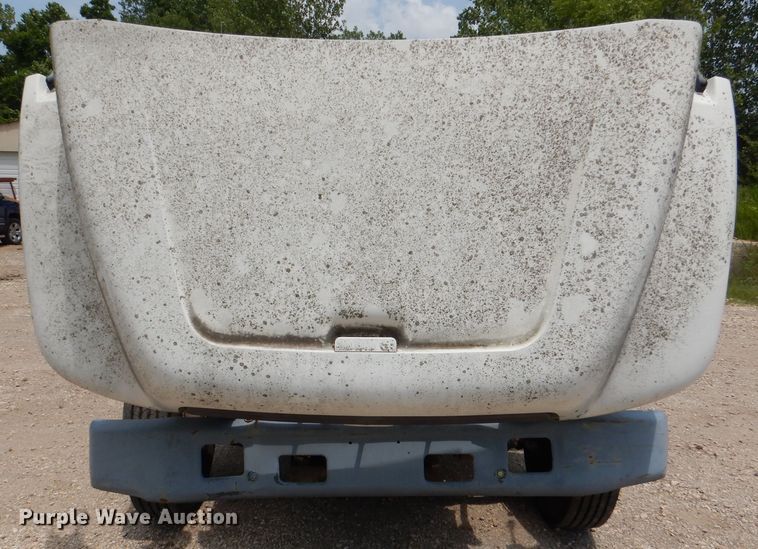 image for item DL3387 1998 Ford F700  truck cab and chassis