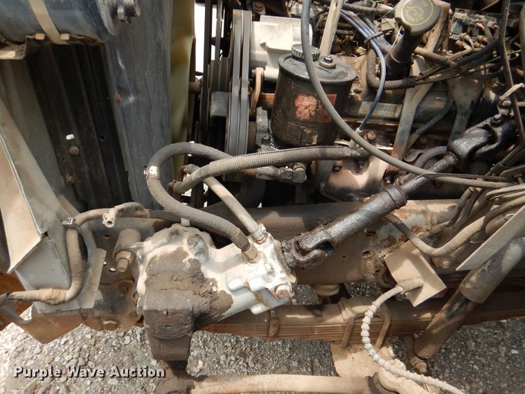 image for item DL3387 1998 Ford F700  truck cab and chassis