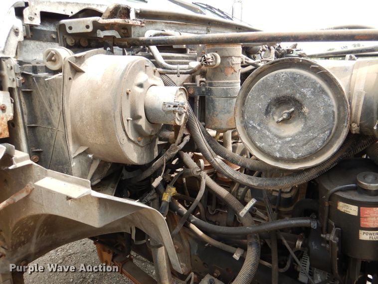 image for item DL3387 1998 Ford F700  truck cab and chassis