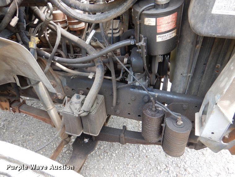 image for item DL3387 1998 Ford F700  truck cab and chassis