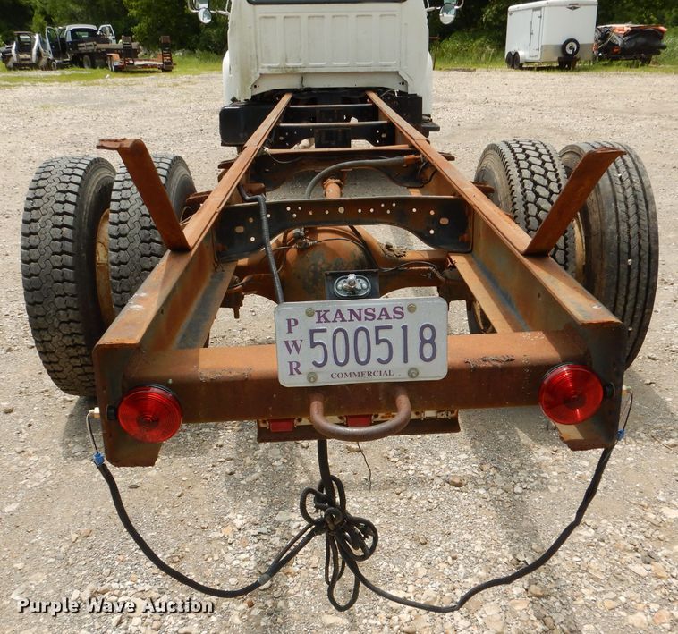 image for item DL3387 1998 Ford F700  truck cab and chassis