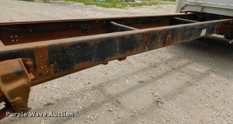 image for item DL3387 1998 Ford F700  truck cab and chassis