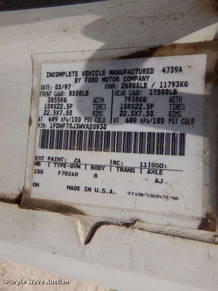 image for item DL3387 1998 Ford F700  truck cab and chassis