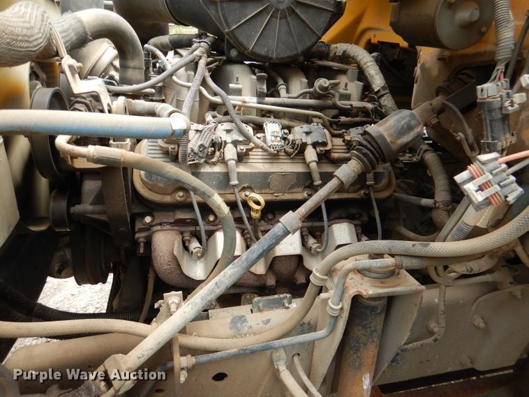 image for item DL3388 2002 GMC C6500  truck cab and chassis