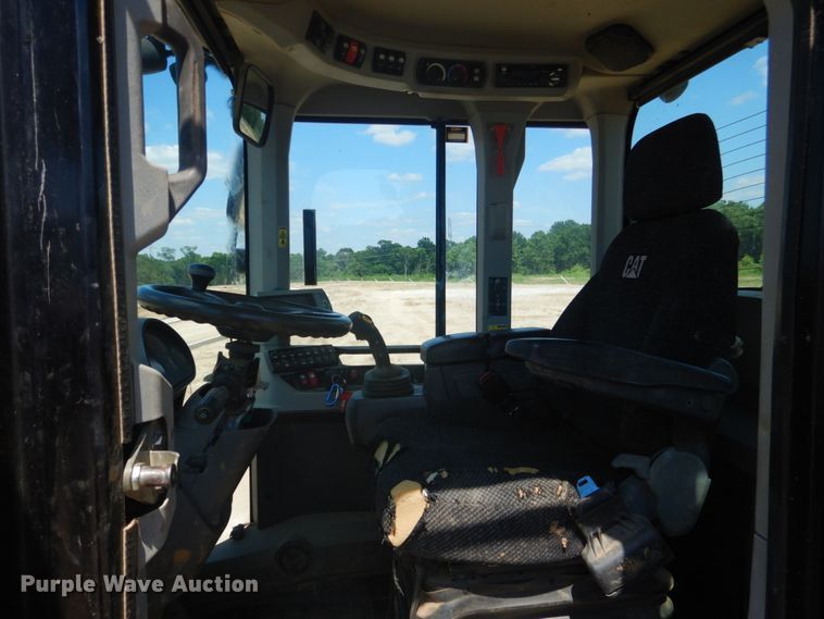 image for item DL4992 2014 Caterpillar 924K  wheel loader
