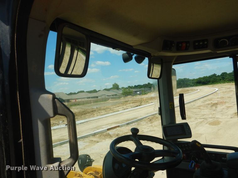 image for item DL4992 2014 Caterpillar 924K  wheel loader