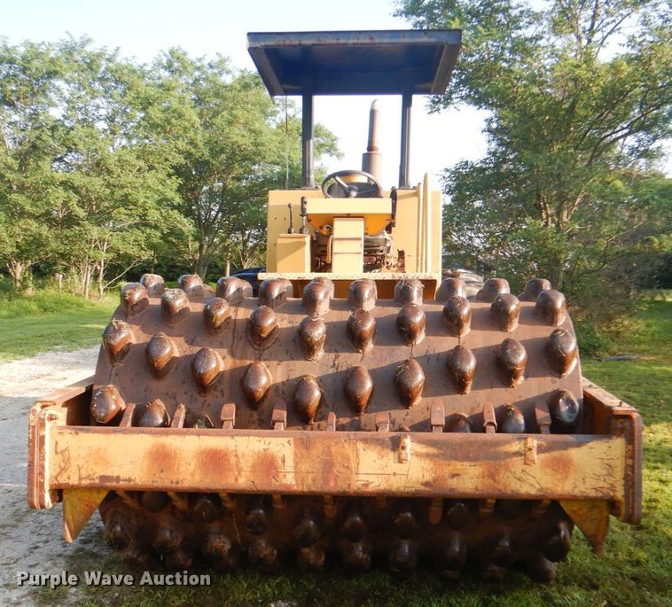 image for item DM3858 1995 Caterpillar CP-563  single drum vibratory roller