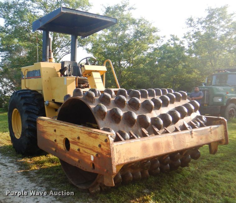 image for item DM3858 1995 Caterpillar CP-563  single drum vibratory roller