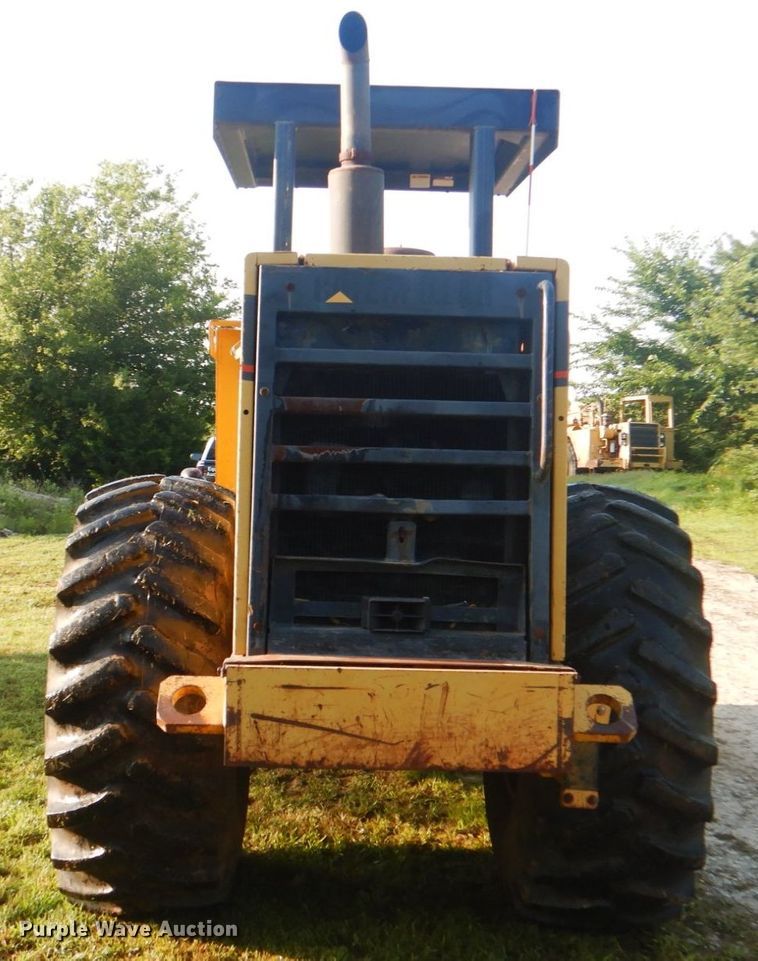 image for item DM3858 1995 Caterpillar CP-563  single drum vibratory roller