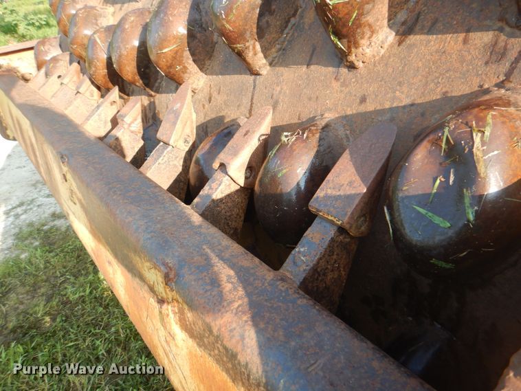 image for item DM3858 1995 Caterpillar CP-563  single drum vibratory roller