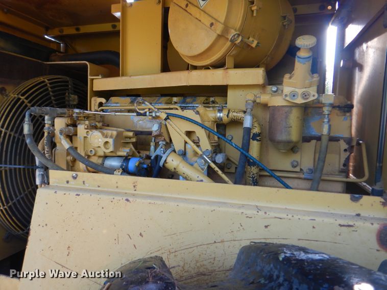 image for item DM3858 1995 Caterpillar CP-563  single drum vibratory roller