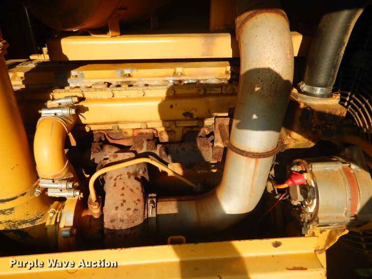 image for item DM3858 1995 Caterpillar CP-563  single drum vibratory roller