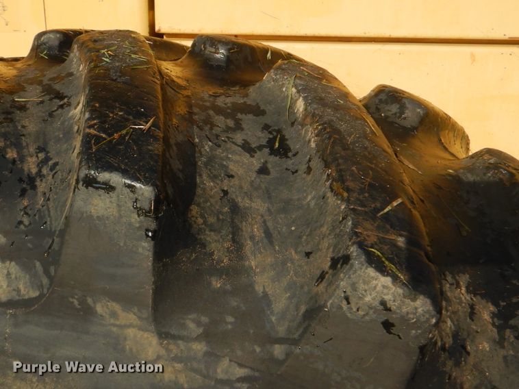 image for item DM3858 1995 Caterpillar CP-563  single drum vibratory roller