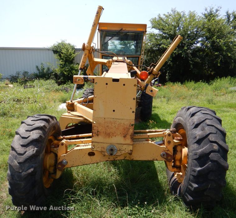 image for item DM3866 1996 John Deere 770BH  motor grader