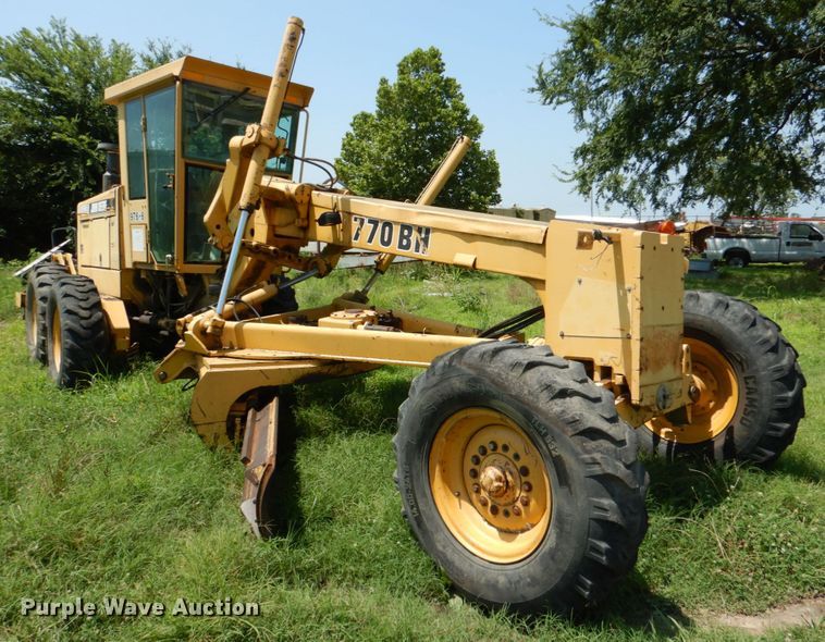 image for item DM3866 1996 John Deere 770BH  motor grader