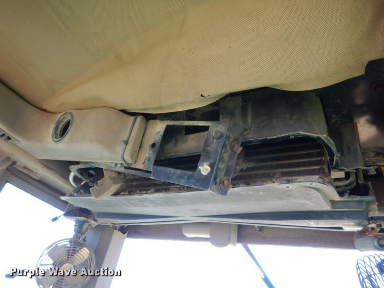 image for item DM3866 1996 John Deere 770BH  motor grader