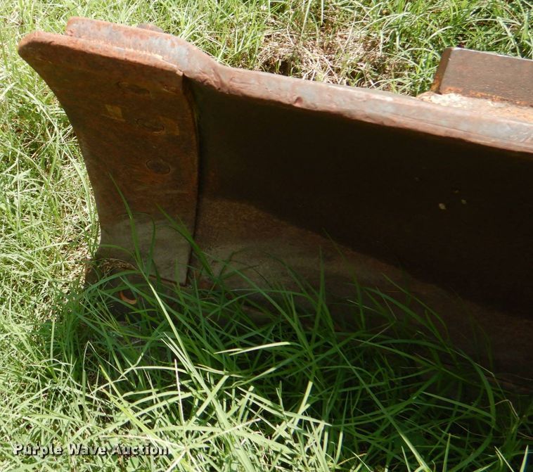 image for item DM3866 1996 John Deere 770BH  motor grader