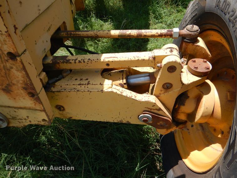 image for item DM3866 1996 John Deere 770BH  motor grader