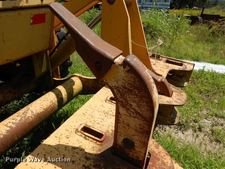 image for item DM3866 1996 John Deere 770BH  motor grader