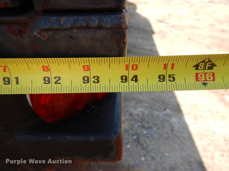 image for item DM3868 1983 International 1654  dump flatbed truck