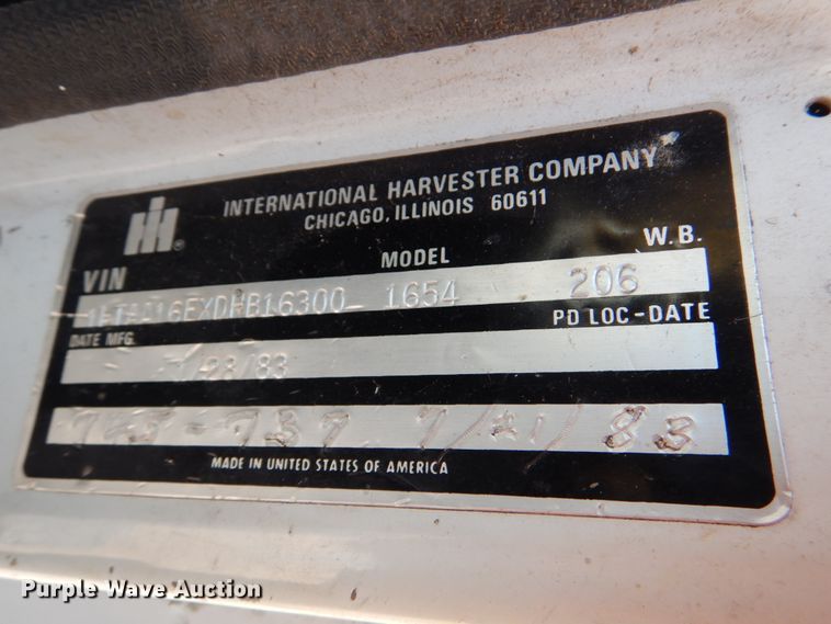 image for item DM3868 1983 International 1654  dump flatbed truck