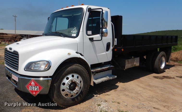 image for item DM3870 2015 Freightliner S2G  dump flatbed truck